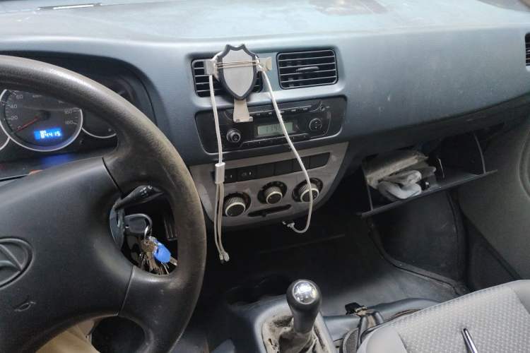 Used CHANGAN KAICHENG Taurus 2011 1.3L Standard Version Audio And AC Panel