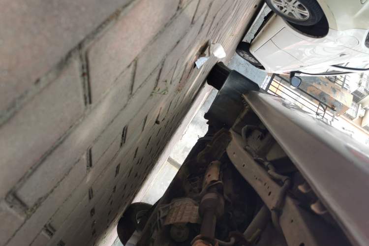 Used CHANGAN KAICHENG Taurus 2011 1.3L Comfort Model Chassis Rear Left