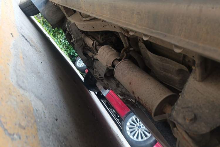 Used CHANGAN KAICHENG Taurus 2011 1.3L Standard Version Chassis Rear Left