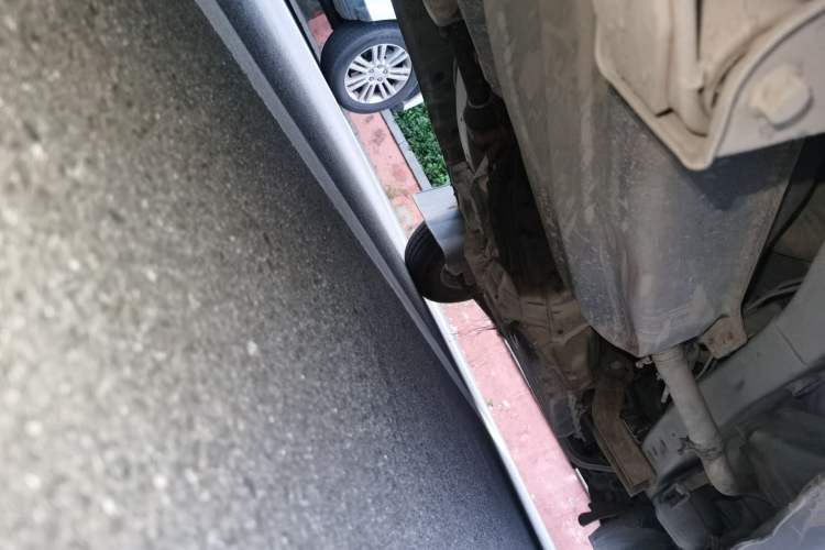 Used CHANGAN KAICHENG Taurus 2011 1.3L Comfort Model Chassis Rear Right