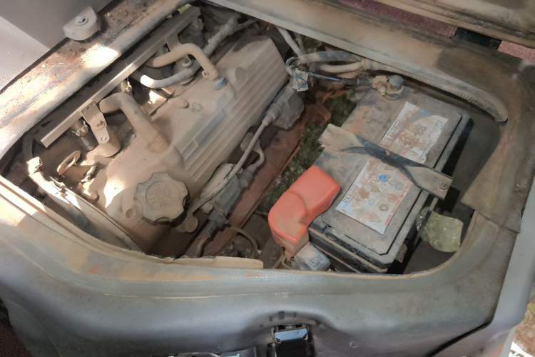 Used CHANGAN KAICHENG Taurus 2011 1.3L Comfort Model Engine Bay Left