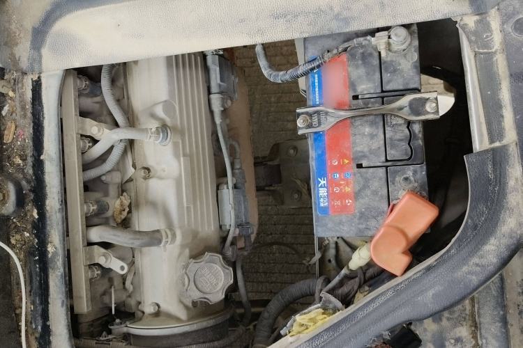Used CHANGAN KAICHENG Taurus 2011 1.3L Standard Version Engine Bay Left