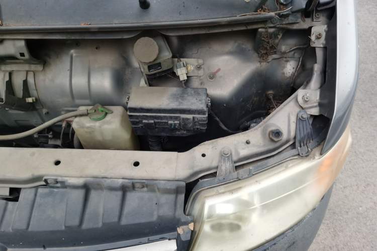 Used CHANGAN KAICHENG Taurus 2011 1.3L Comfort Model Engine Bay Left
