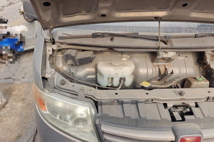 Used CHANGAN KAICHENG Taurus 2011 1.3L Standard Version Engine Bay Right
