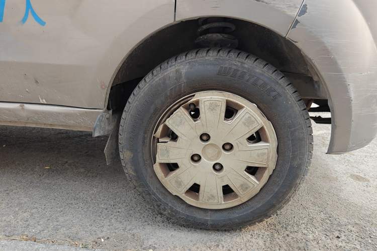 Used CHANGAN KAICHENG Taurus 2011 1.3L Standard Version Right Front Wheel Hub