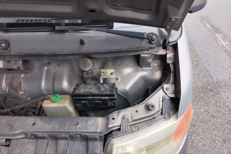 Used CHANGAN KAICHENG Taurus 2011 1.3L Standard Version Engine Bay Left