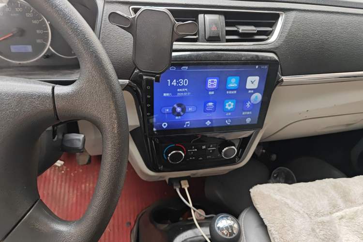 Used CHANGAN KAICHENG Taurus 2011 1.3L Standard Version Audio And AC Panel