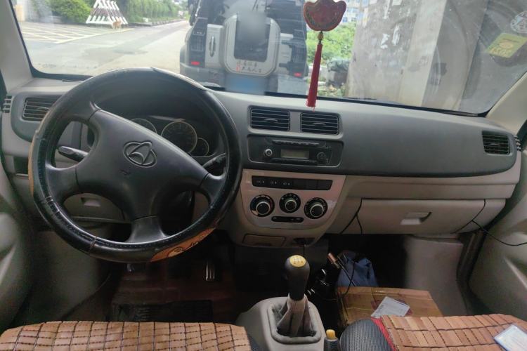Used CHANGAN KAICHENG Taurus 2011 1.3L Comfort Model Center Console
