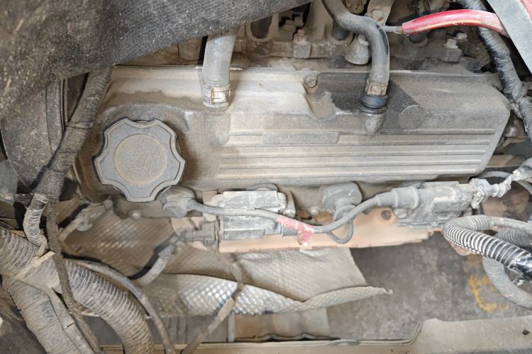 Used CHANGAN KAICHENG Taurus 2011 1.3L Standard Version Engine Bay