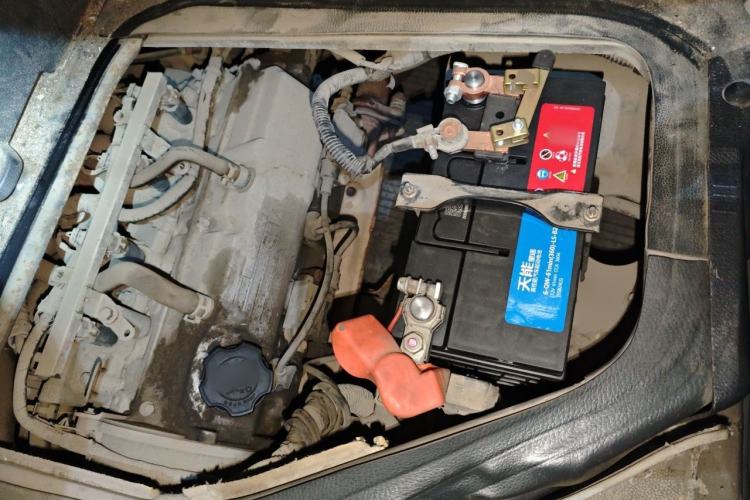 Used CHANGAN KAICHENG Taurus 2011 1.3L Standard Version Engine Bay