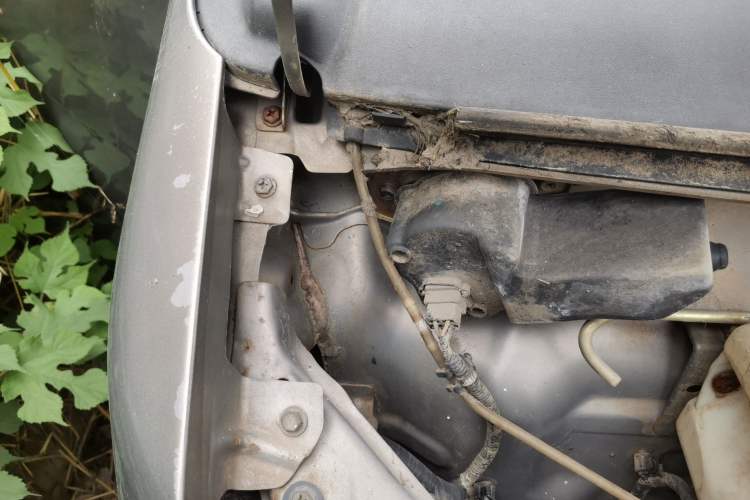 Used CHANGAN KAICHENG Taurus 2011 1.3L Supreme Model Engine Bay Right