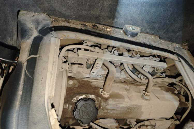 Used CHANGAN KAICHENG Taurus 2011 1.3L Standard Version Engine Bay Right