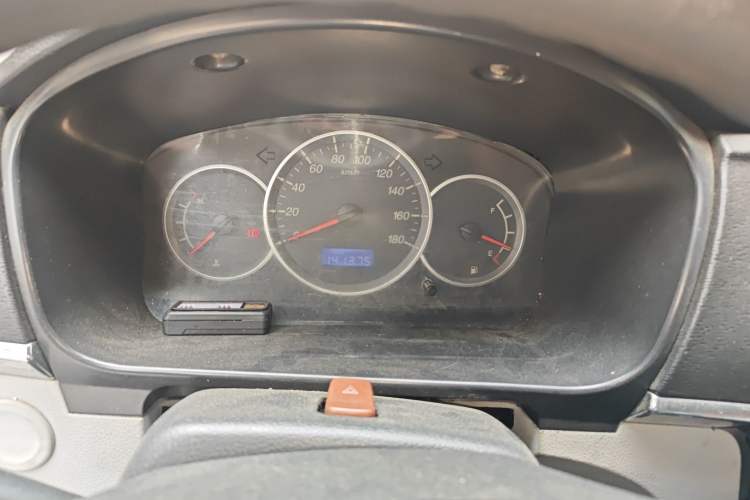 Used CHANGAN KAICHENG Taurus 2011 1.3L Standard Version Instrument Cluster