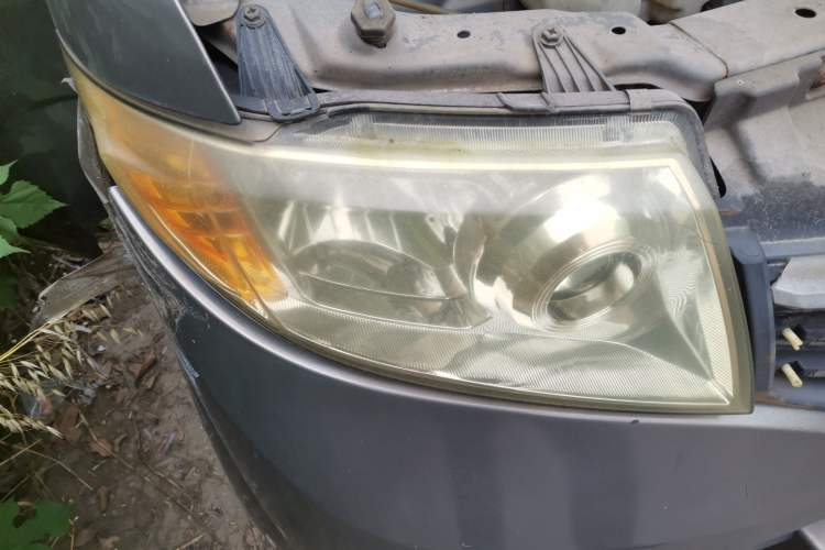 Used CHANGAN KAICHENG Taurus 2011 1.3L Supreme Model Right Front Headlight