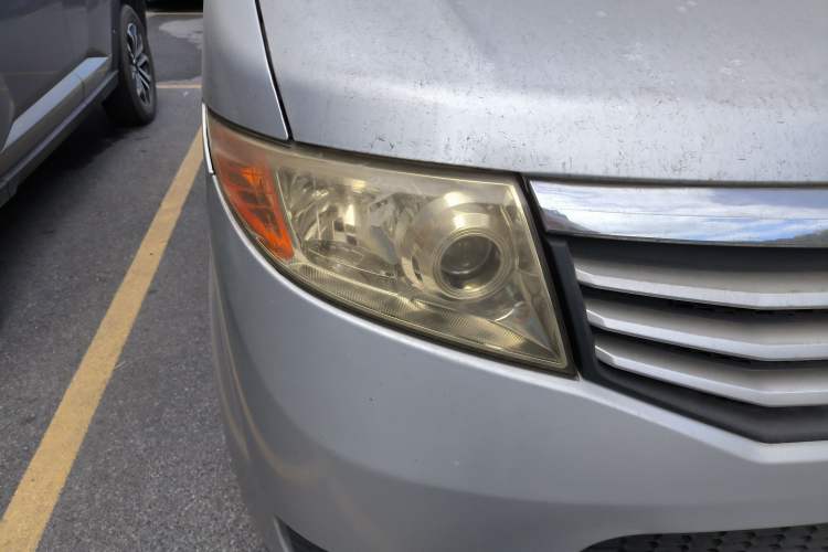 Used CHANGAN KAICHENG Taurus 2011 1.3L Comfort Model Right Front Headlight