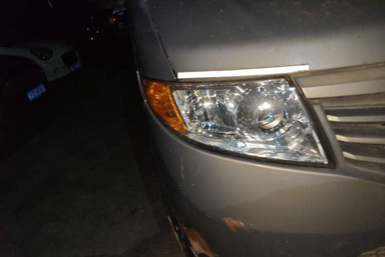 Used CHANGAN KAICHENG Taurus 2011 1.3L Standard Version Right Front Headlight