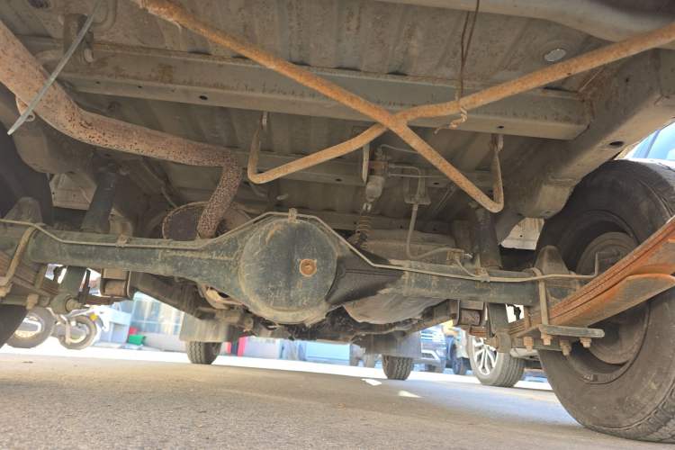 Used CHANGAN KAICHENG Taurus 2011 1.3L Standard Version Chassis Rear