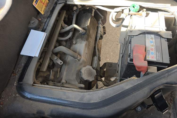 Used CHANGAN KAICHENG Taurus 2011 1.3L Standard Version Engine Bay Right