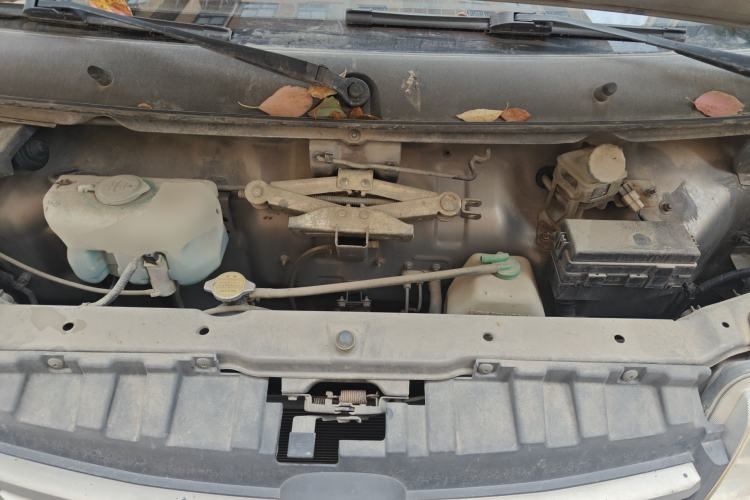 Used CHANGAN KAICHENG Taurus 2011 1.3L Comfort Model Engine Bay