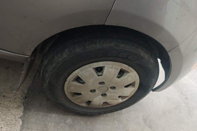 Used CHANGAN KAICHENG Taurus 2011 1.3L Standard Version Right Front Wheel Hub