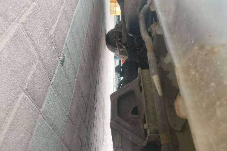 Used CHANGAN KAICHENG Taurus 2013 1.2L Standard Version Chassis Front Right