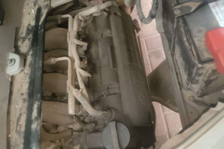 Used CHANGAN KAICHENG Taurus 2013 1.2L Standard Version Engine Bay Right