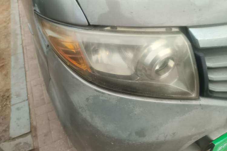 Used CHANGAN KAICHENG Taurus 2013 1.2L Standard Version Right Front Headlight