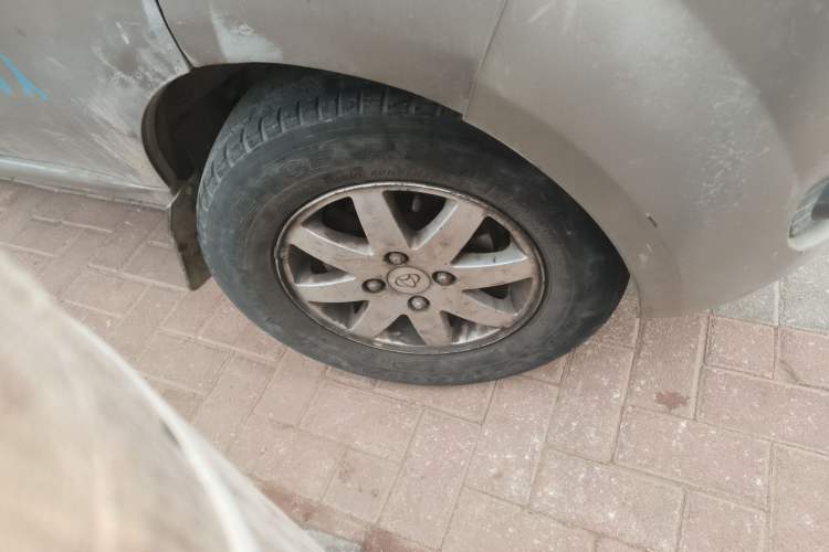 Used CHANGAN KAICHENG Taurus 2013 1.2L Standard Version Right Front Wheel Hub