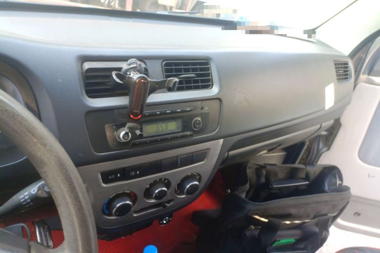 Used CHANGAN KAICHENG Taurus 2013 1.2L Standard Version Audio And AC Panel