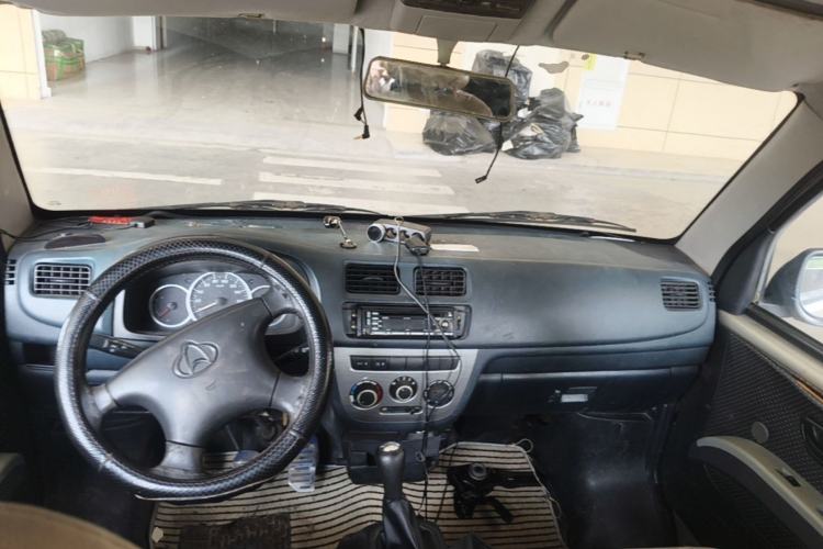 Used CHANGAN KAICHENG Taurus 2013 1.2L Standard Version Center Console