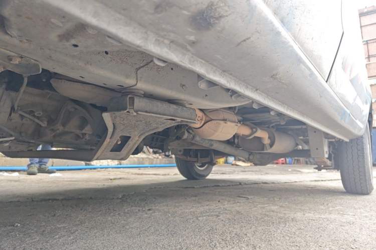 Used CHANGAN KAICHENG Taurus 2013 1.2L Comfort Model Chassis Front Left
