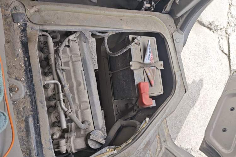 Used CHANGAN KAICHENG Taurus 2013 1.2L Comfort Model Engine Bay Left