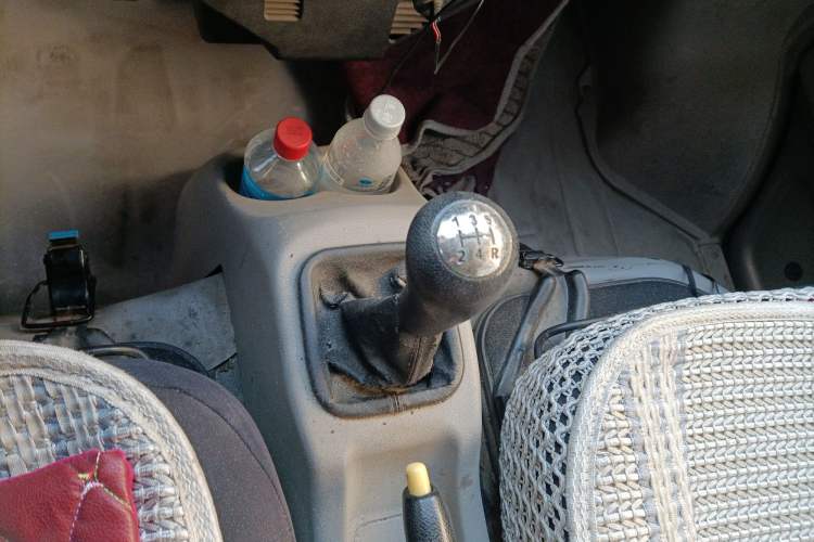 Used CHANGAN KAICHENG Taurus 2013 1.2L Comfort Model Gear Lever