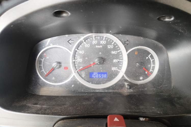 Used CHANGAN KAICHENG Taurus 2013 1.2L Standard Version Instrument Cluster