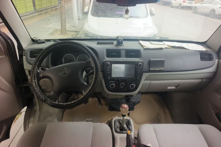 Used CHANGAN KAICHENG Taurus 2013 1.2L Standard Version Center Console