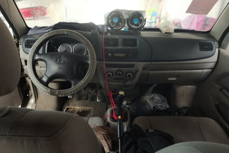 Used CHANGAN KAICHENG Taurus 2013 1.2L Standard Version Center Console