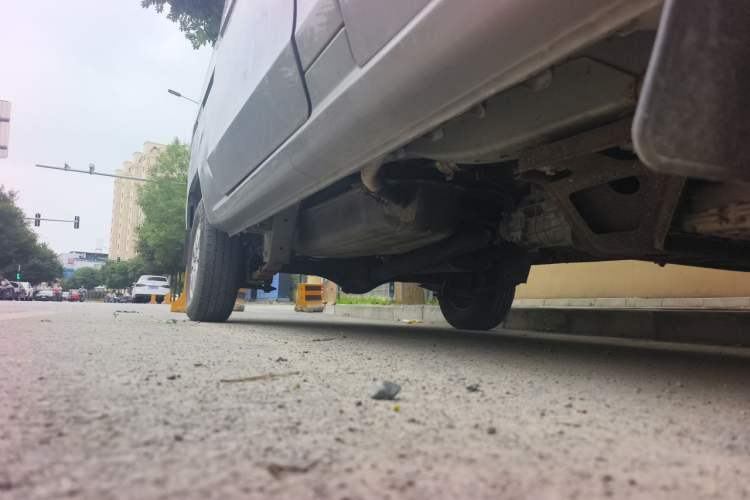 Used CHANGAN KAICHENG Taurus 2013 1.2L Standard Version Chassis Front Right