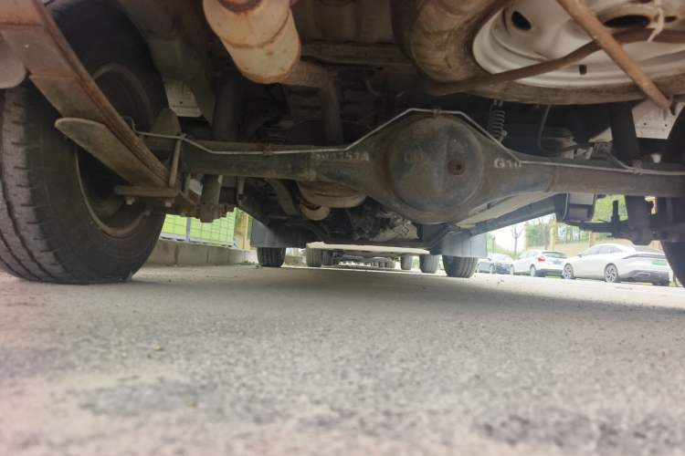 Used CHANGAN KAICHENG Taurus 2013 1.2L Standard Version Chassis Rear