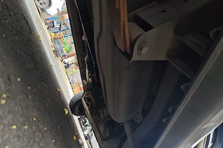 Used CHANGAN KAICHENG Taurus 2013 1.2L Standard Version Chassis Rear Right