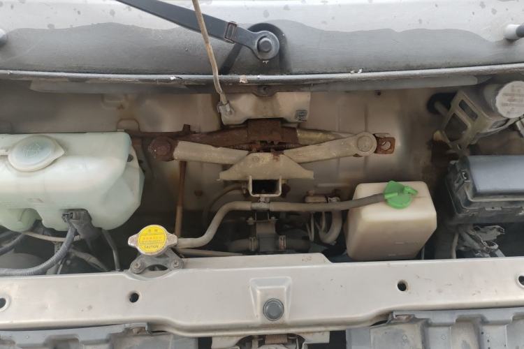 Used CHANGAN KAICHENG Taurus 2013 1.2L Standard Version Engine Bay