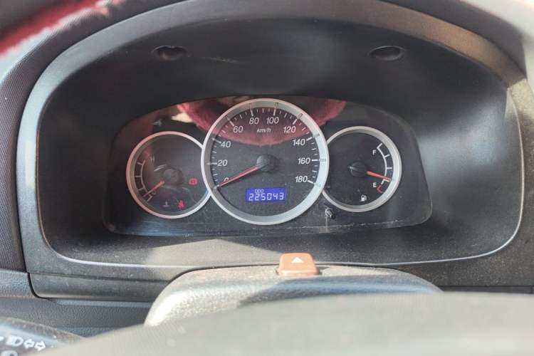 Used CHANGAN KAICHENG Taurus 2013 1.2L Standard Version Instrument Cluster