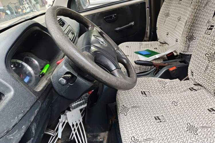Used CHANGAN KAICHENG Taurus 2013 1.2L Standard Version Left Front Seat