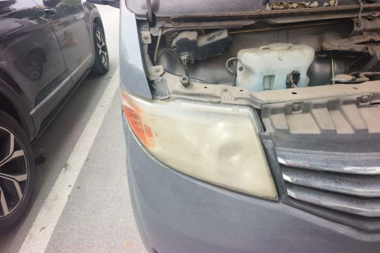 Used CHANGAN KAICHENG Taurus 2013 1.2L Standard Version Right Front Headlight