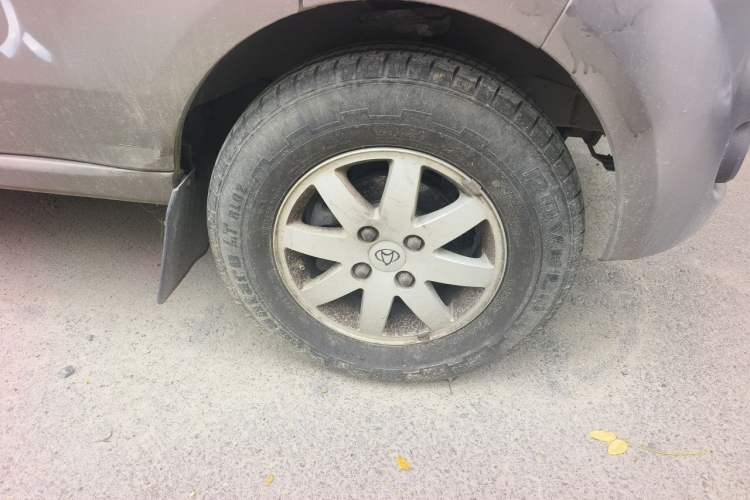 Used CHANGAN KAICHENG Taurus 2013 1.2L Standard Version Right Front Wheel Hub