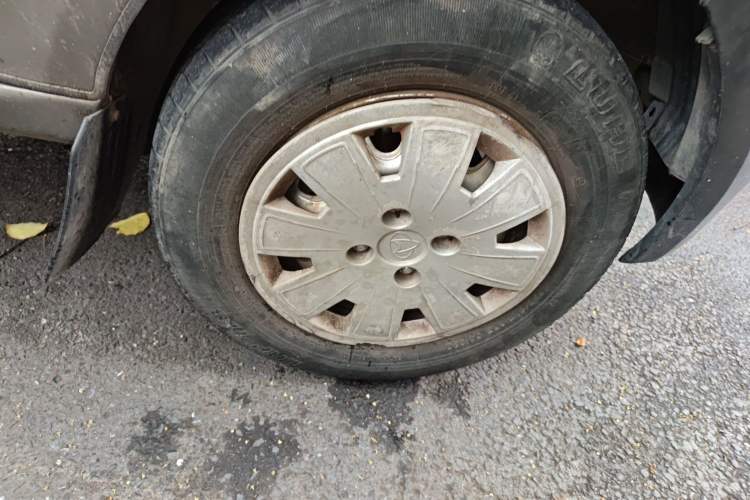 Used CHANGAN KAICHENG Taurus 2013 1.2L Standard Version Right Front Wheel Hub