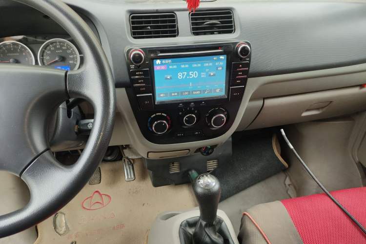 Used CHANGAN KAICHENG Taurus 2013 1.2L Standard Version Audio And AC Panel