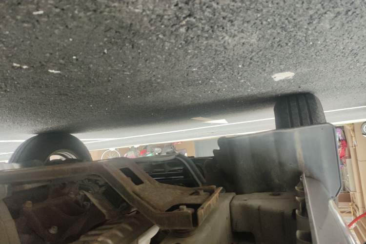 Used CHANGAN KAICHENG Taurus 2013 1.2L Standard Version Chassis Front Left
