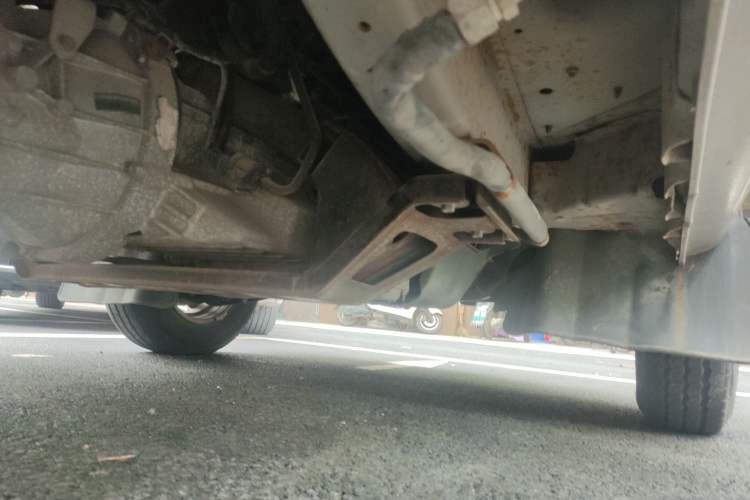 Used CHANGAN KAICHENG Taurus 2013 1.2L Standard Version Chassis Front Right