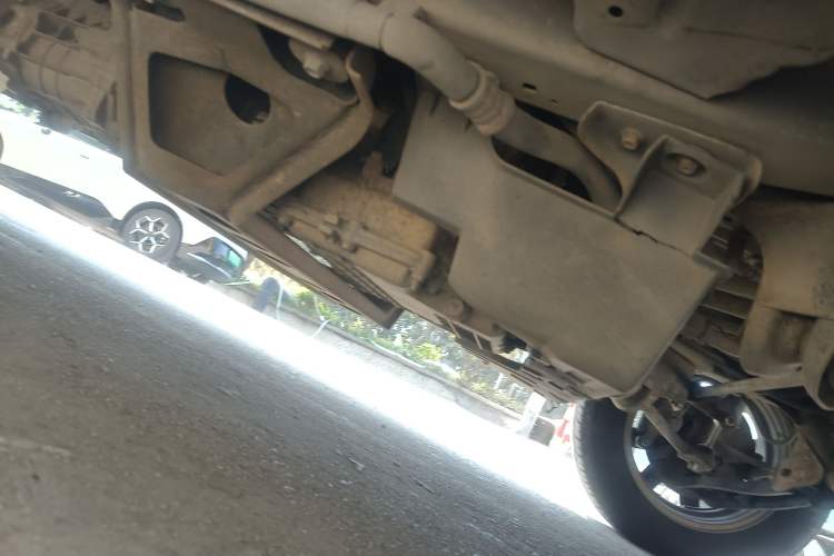Used CHANGAN KAICHENG Taurus 2013 1.2L Comfort Model Chassis Front Right