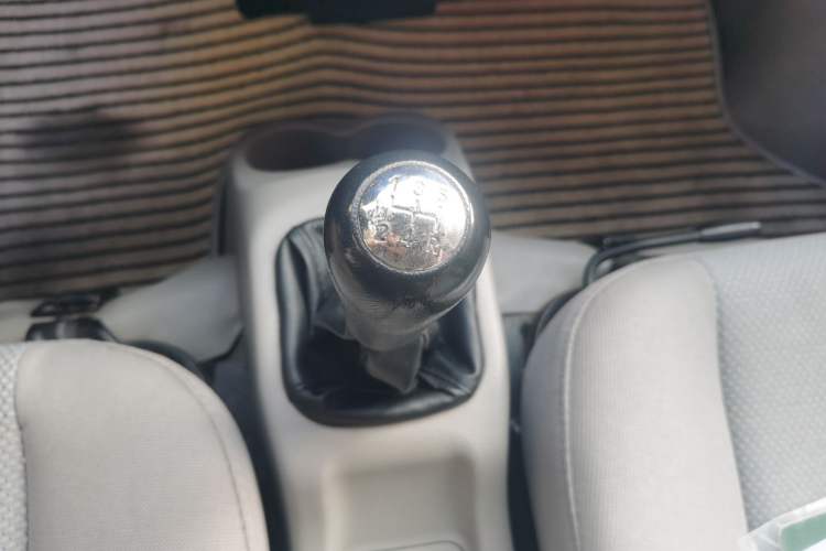 Used CHANGAN KAICHENG Taurus 2013 1.2L Comfort Model Gear Lever